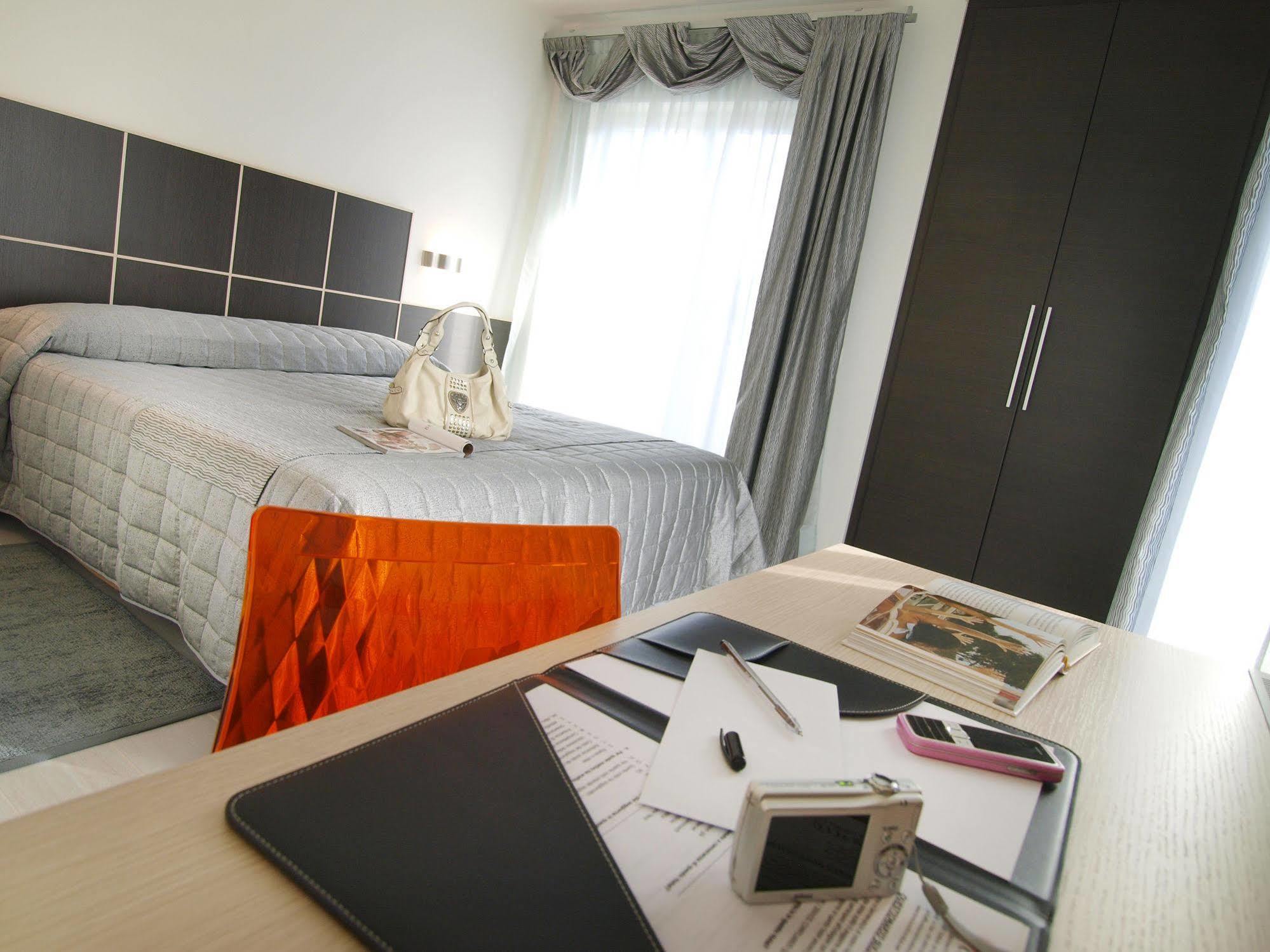 Hotel Garni Corallo Torbole Sul Garda Екстериор снимка