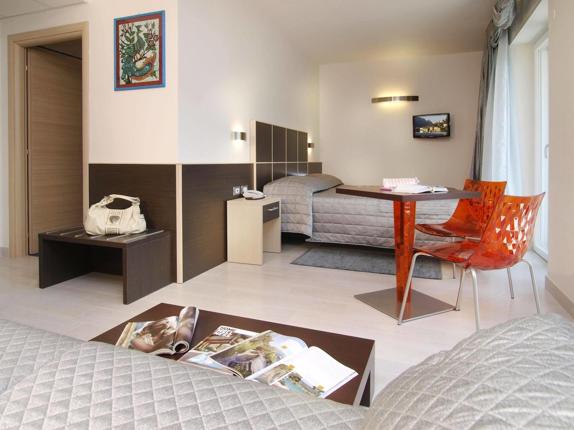 Hotel Garni Corallo Torbole Sul Garda Екстериор снимка