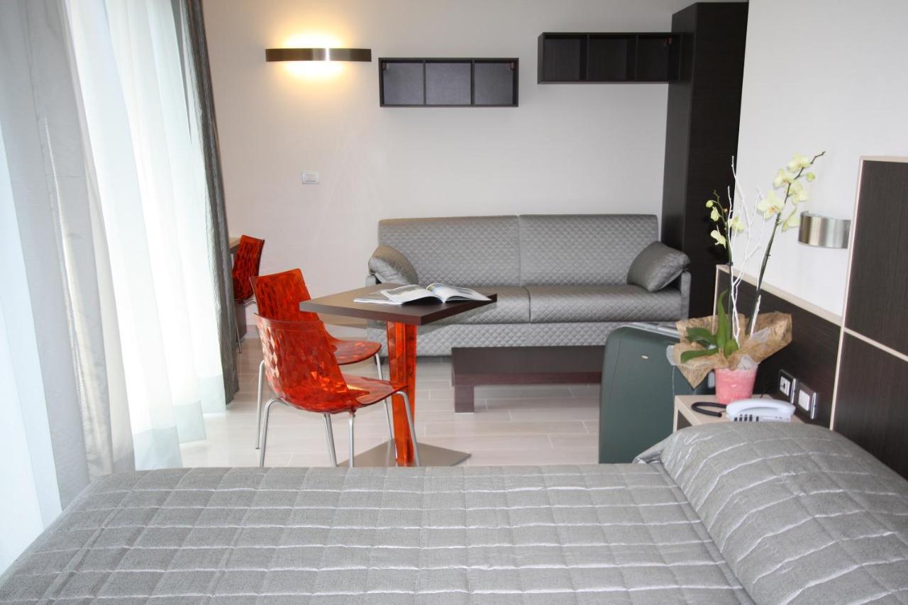 Hotel Garni Corallo Torbole Sul Garda Екстериор снимка